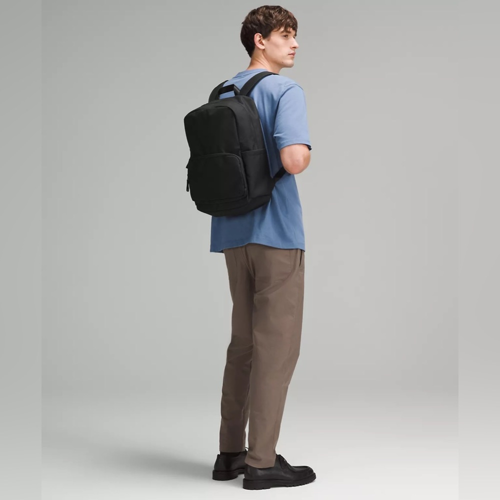 Lululemon Everywhere Backpack 22L Tech Canvas- Black/Black - Picture 9 of 9